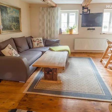 Holz Und Fein Am Burgberg Apartamento